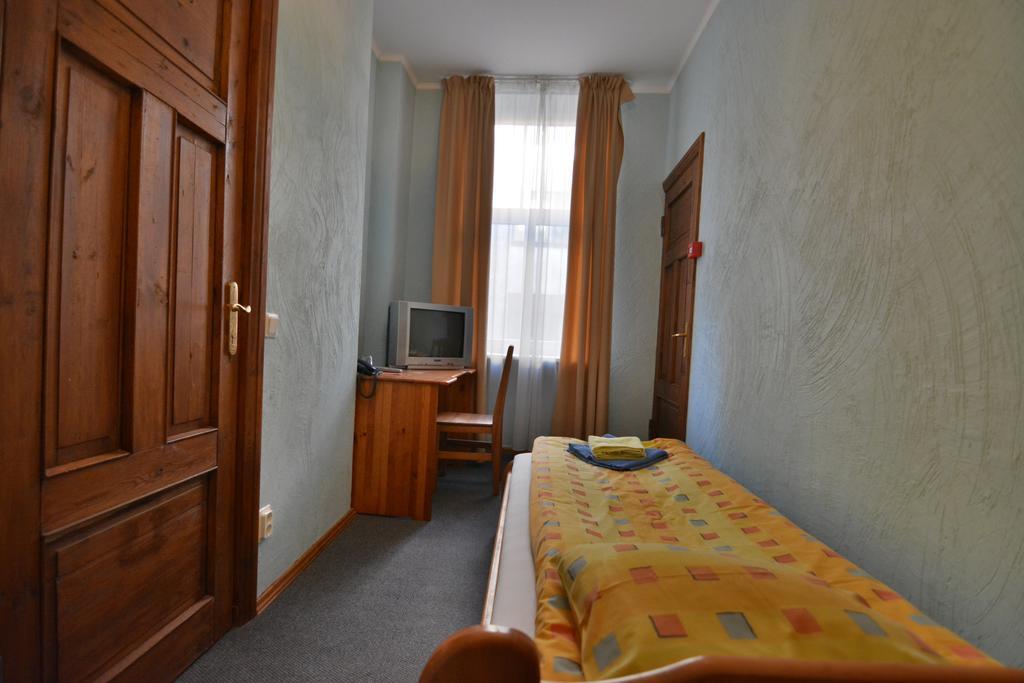 Hotel Multilux With Self Check-In Riga Zimmer foto